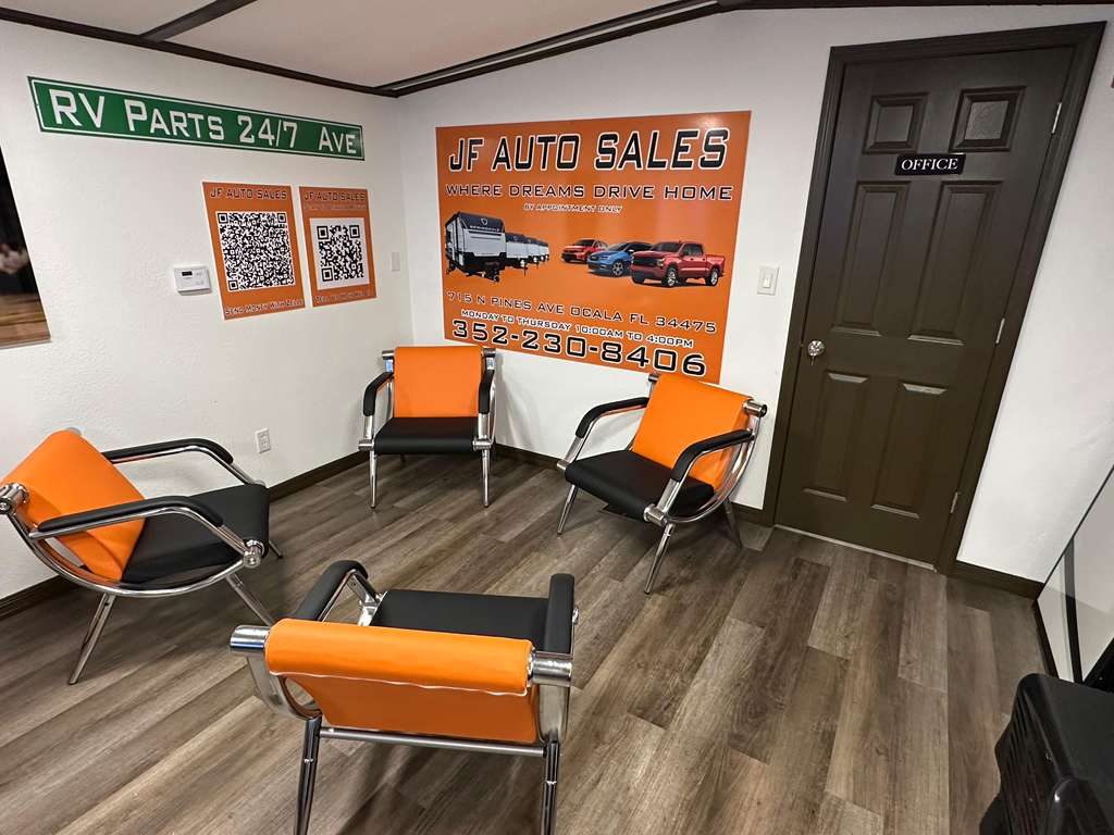 JF Auto Sales office waiting room